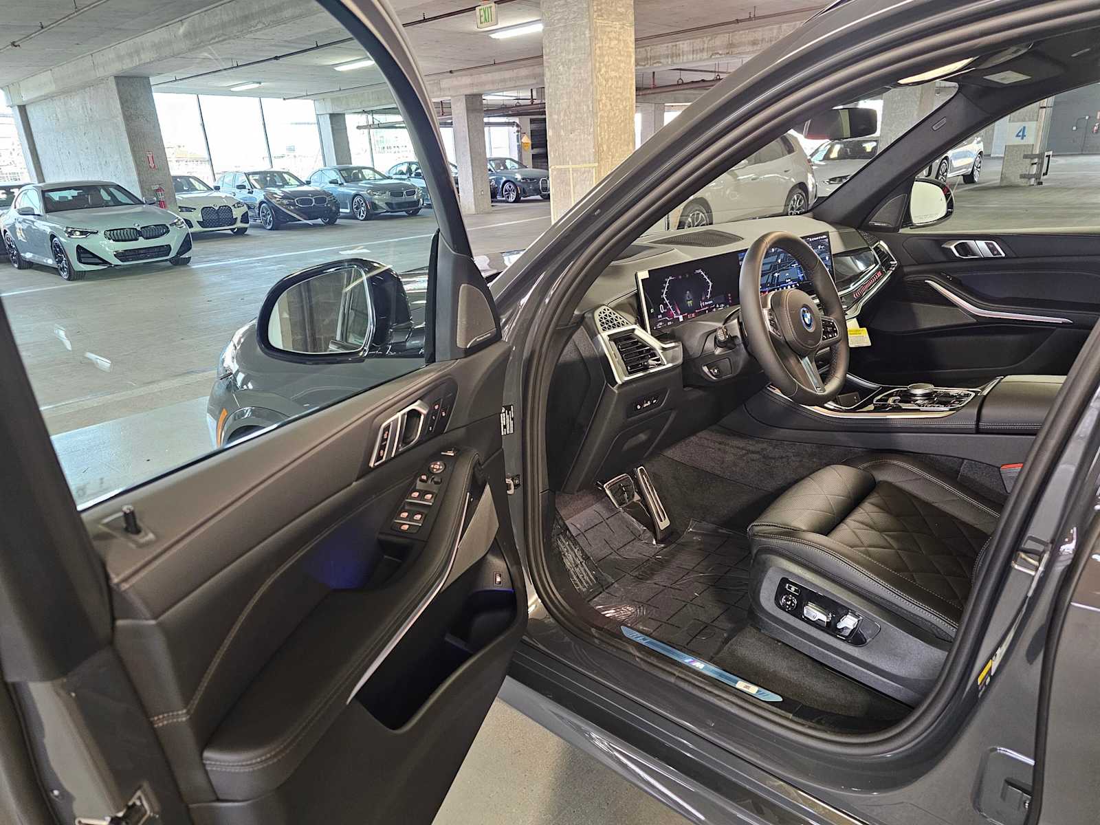 Thumbnail: 2026 BMW X5 - 32