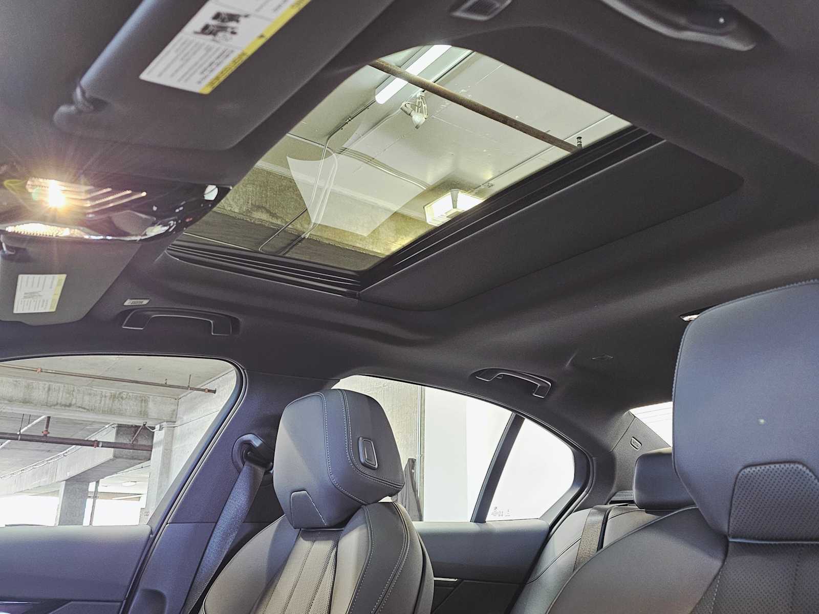 Thumbnail: 2026 BMW i5 - 23