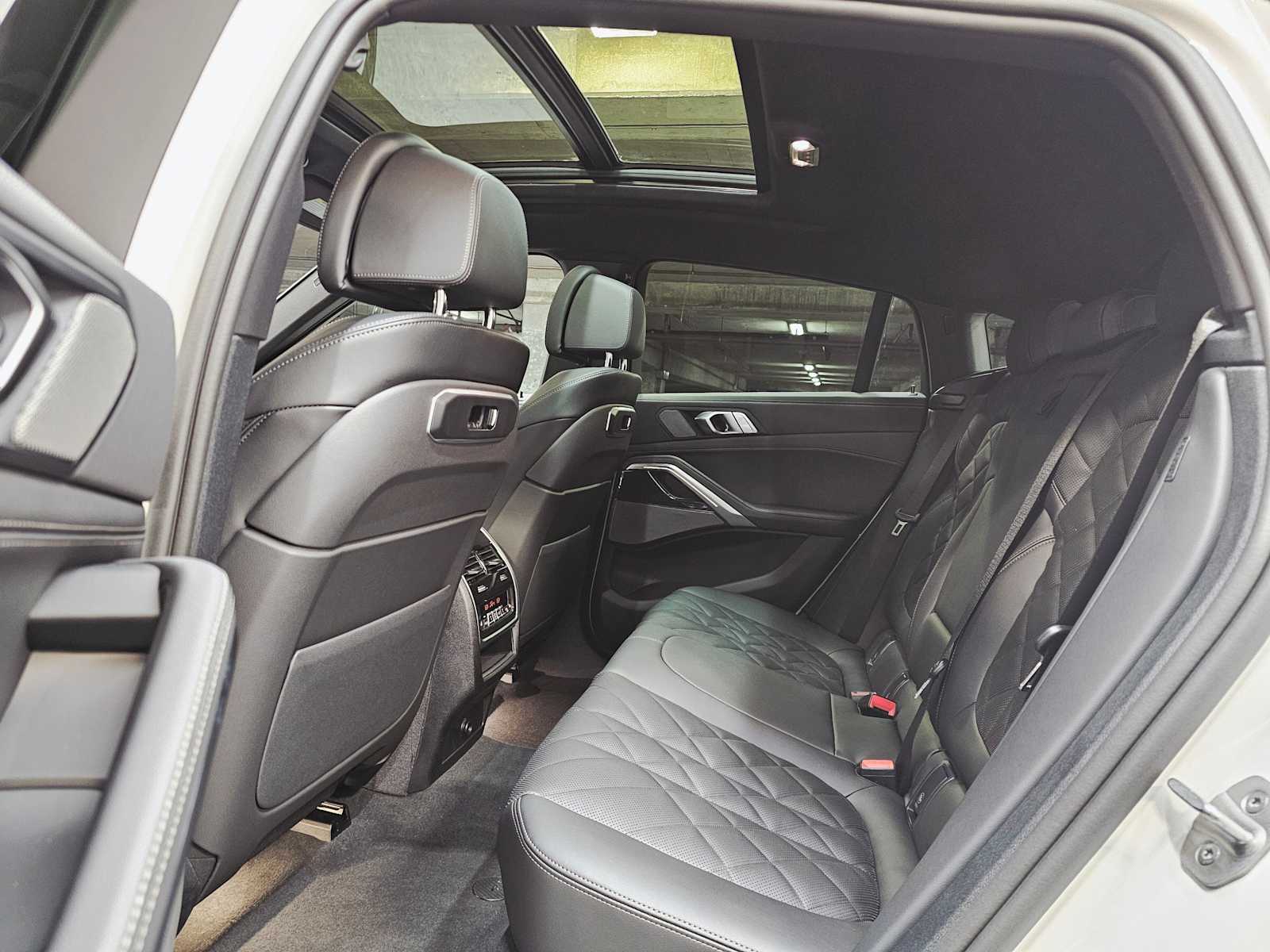 Thumbnail: 2026 BMW X6 - 25