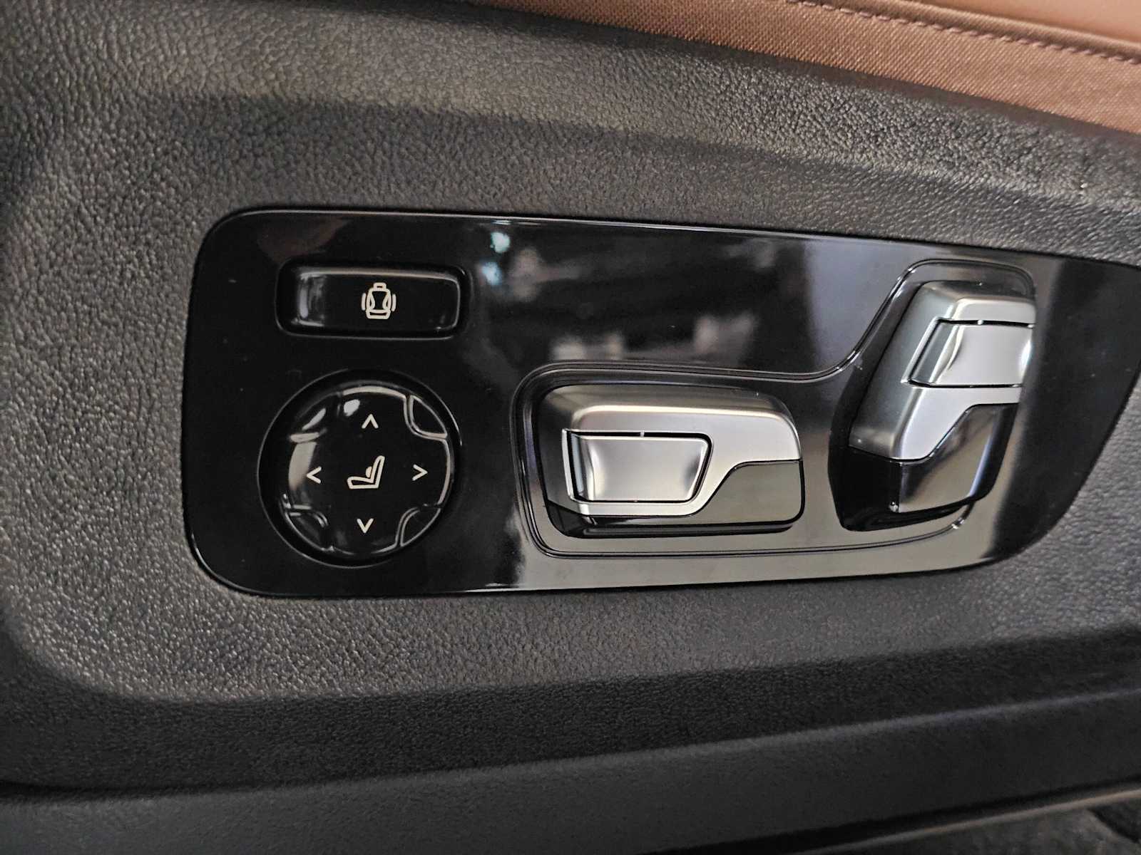 Thumbnail: 2026 BMW X5 - 28