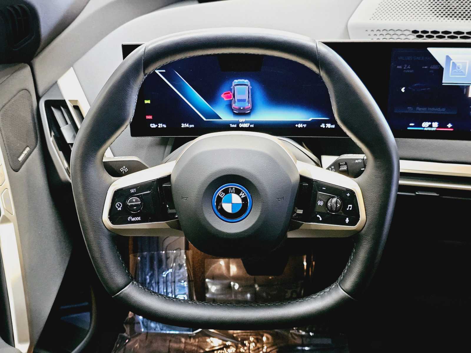 Thumbnail: 2024 BMW iX - 12