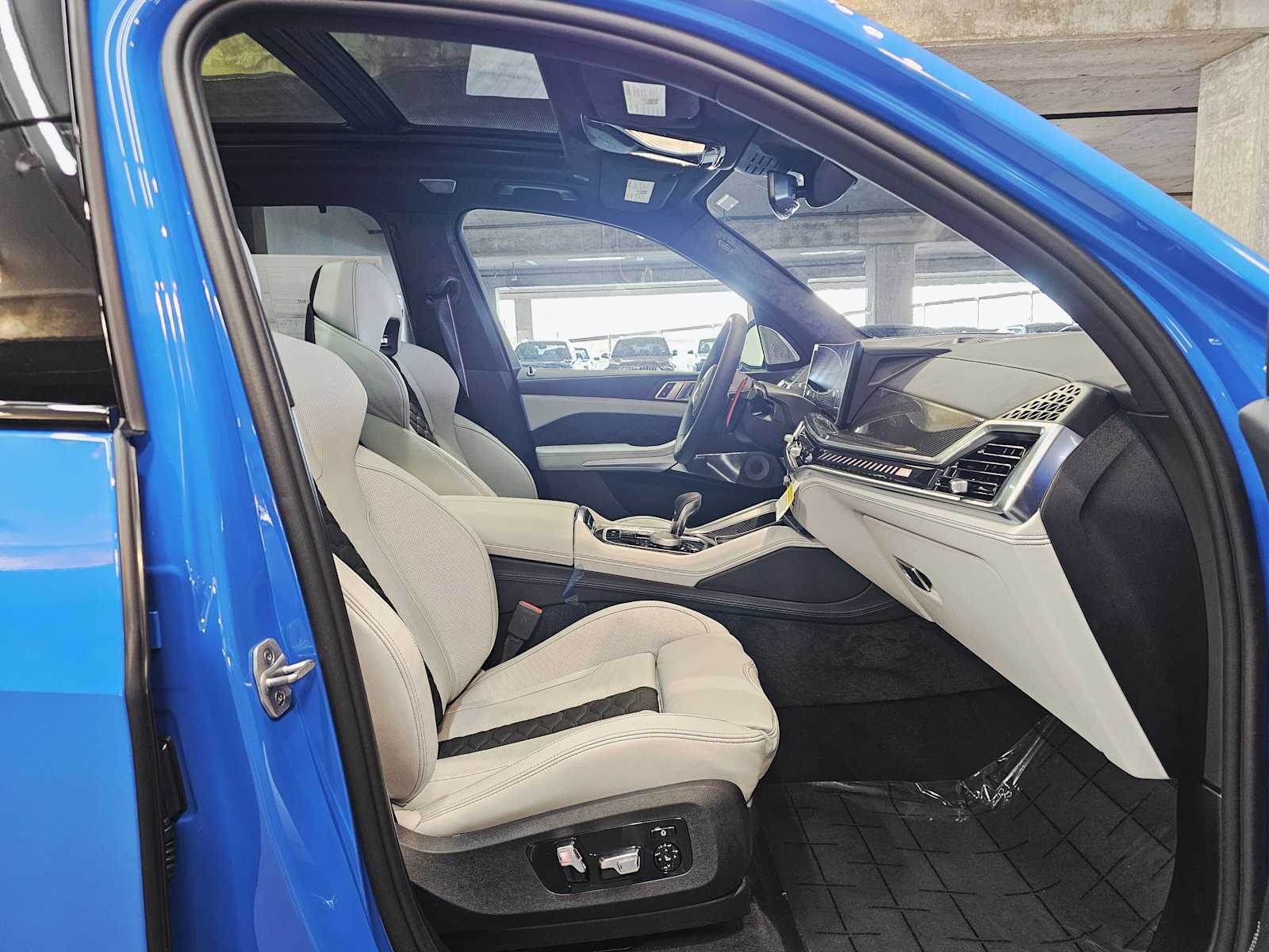 Thumbnail: 2026 BMW X5 - 27