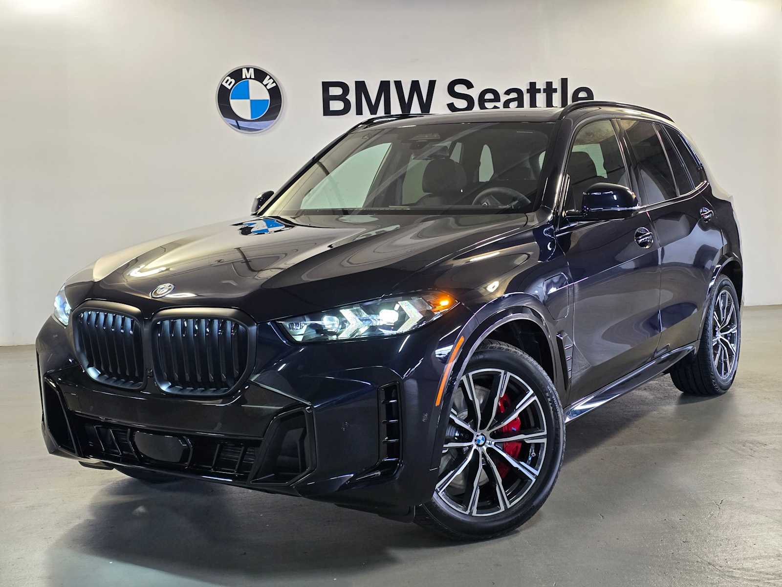 Thumbnail: 2026 BMW X5 - 1