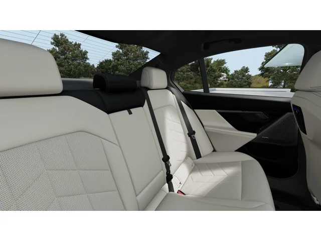 Thumbnail: 2026 BMW i5 - 12
