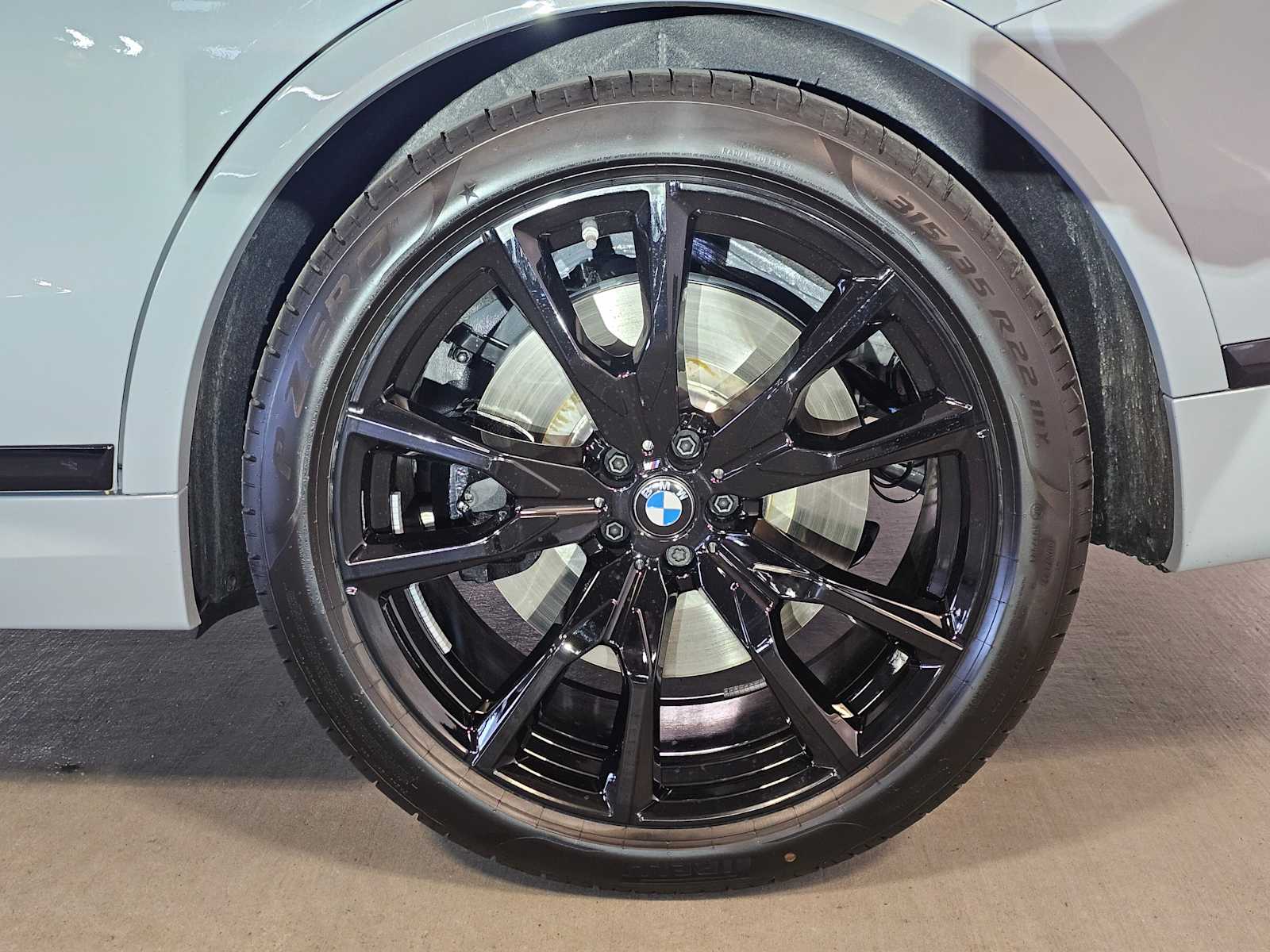 Thumbnail: 2026 BMW X7 - 8