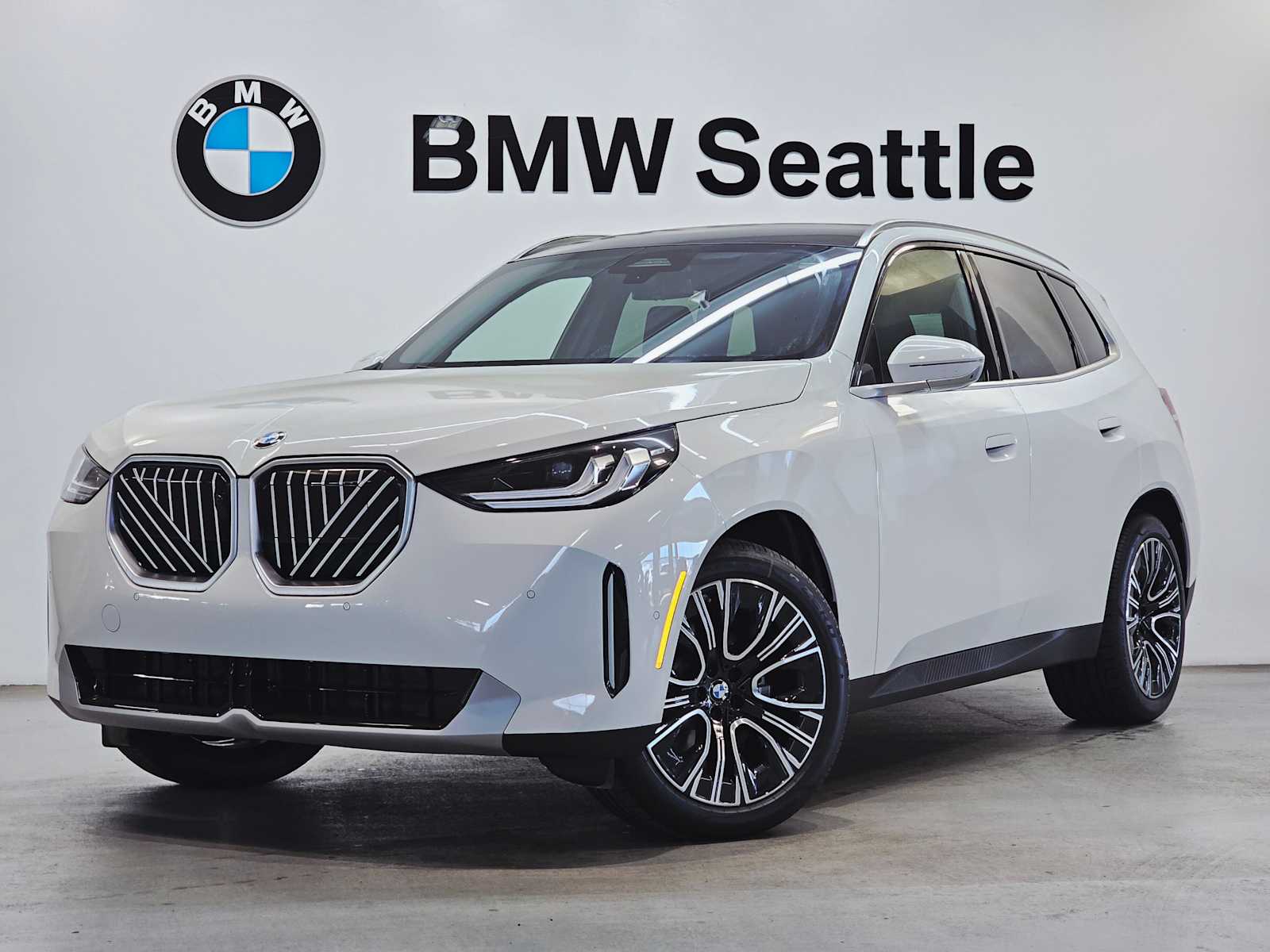 Thumbnail: 2026 BMW X3 - 1