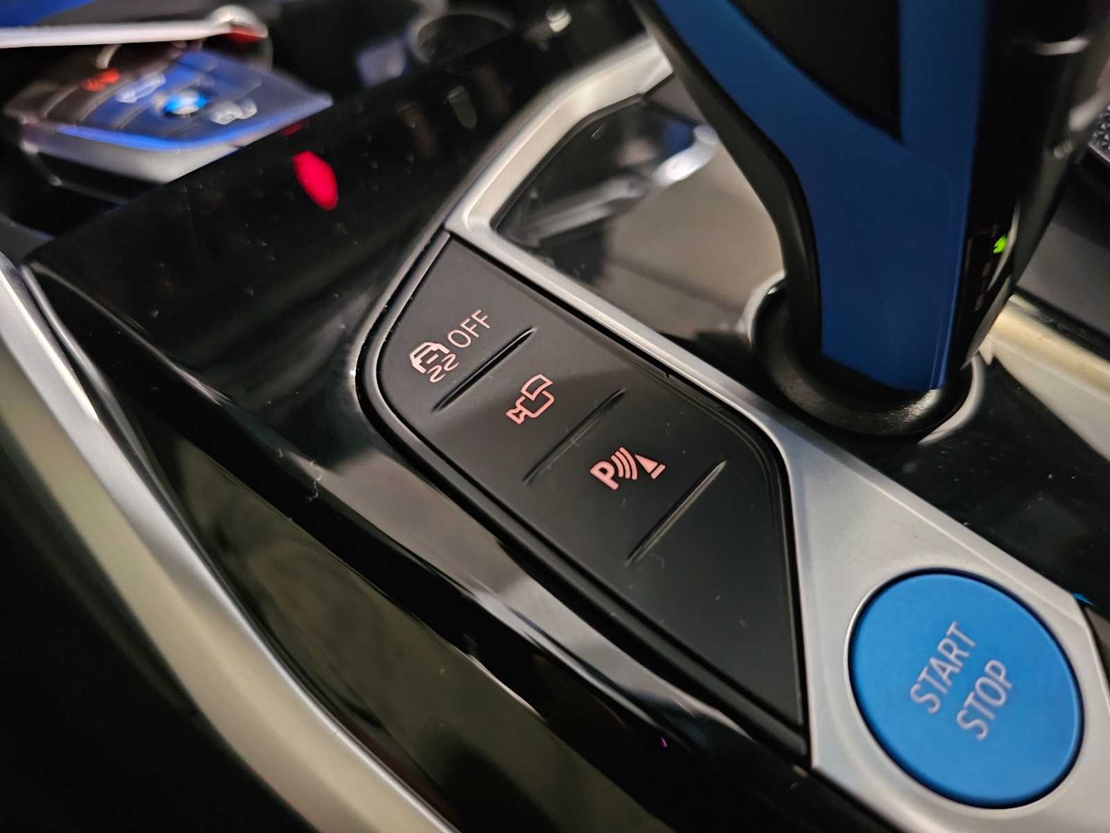 Thumbnail: 2023 BMW i4 - 26