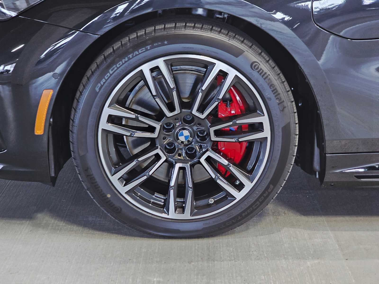 Thumbnail: 2026 BMW 5 Series - 8