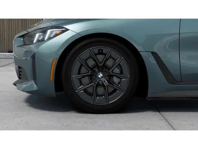 Thumbnail: 2025 BMW i4 - 7