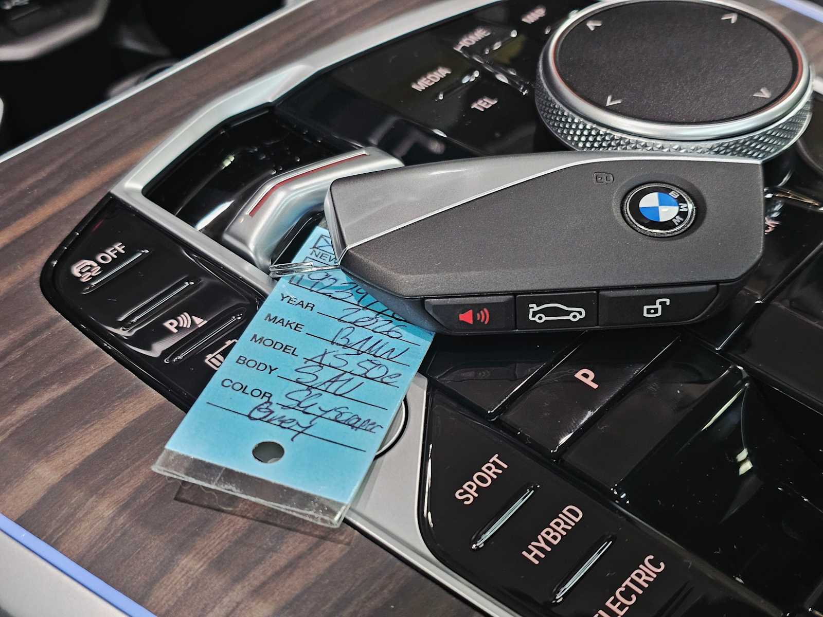 Thumbnail: 2026 BMW X5 - 30