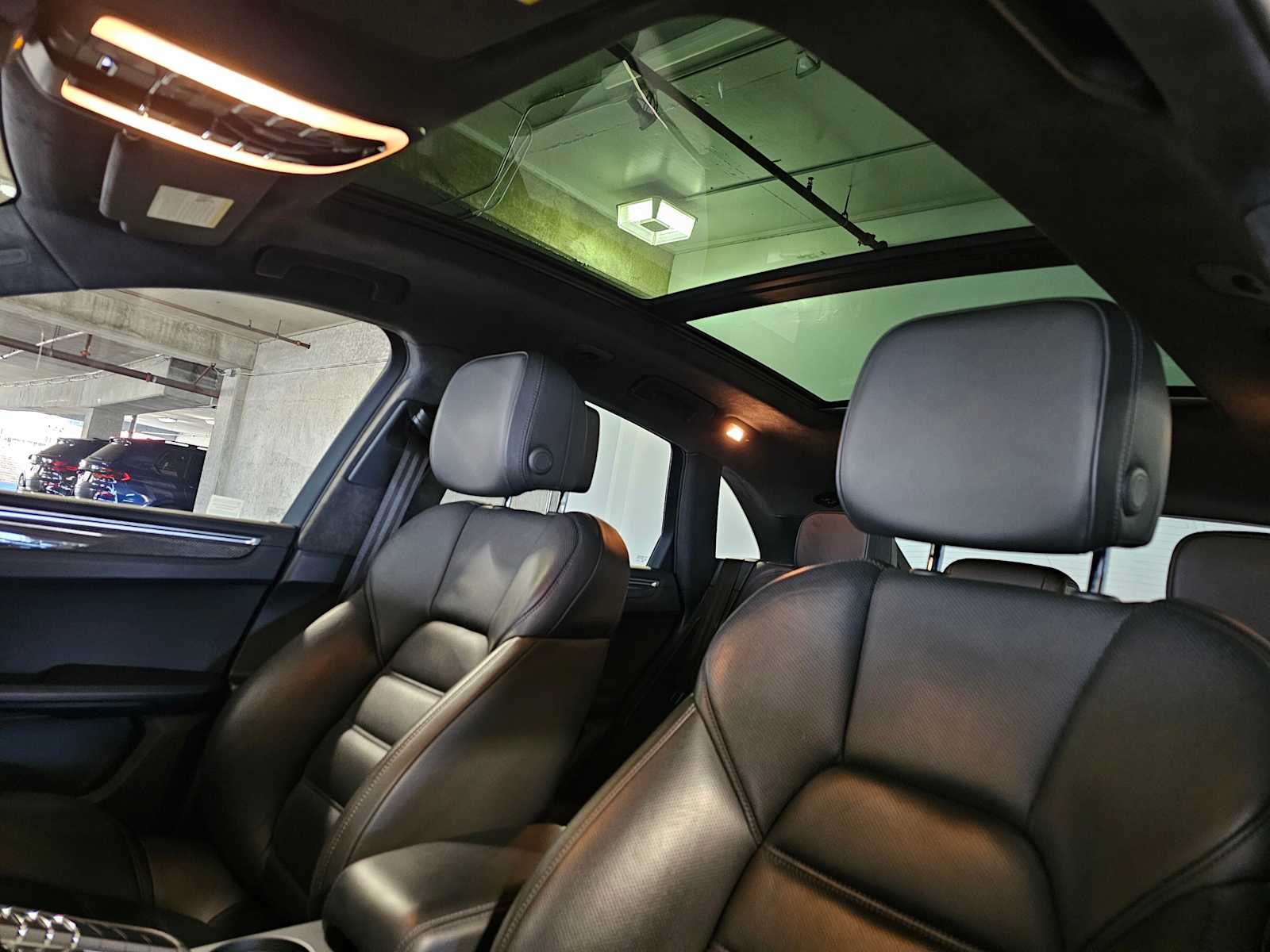 Thumbnail: 2016 Porsche Macan - 29