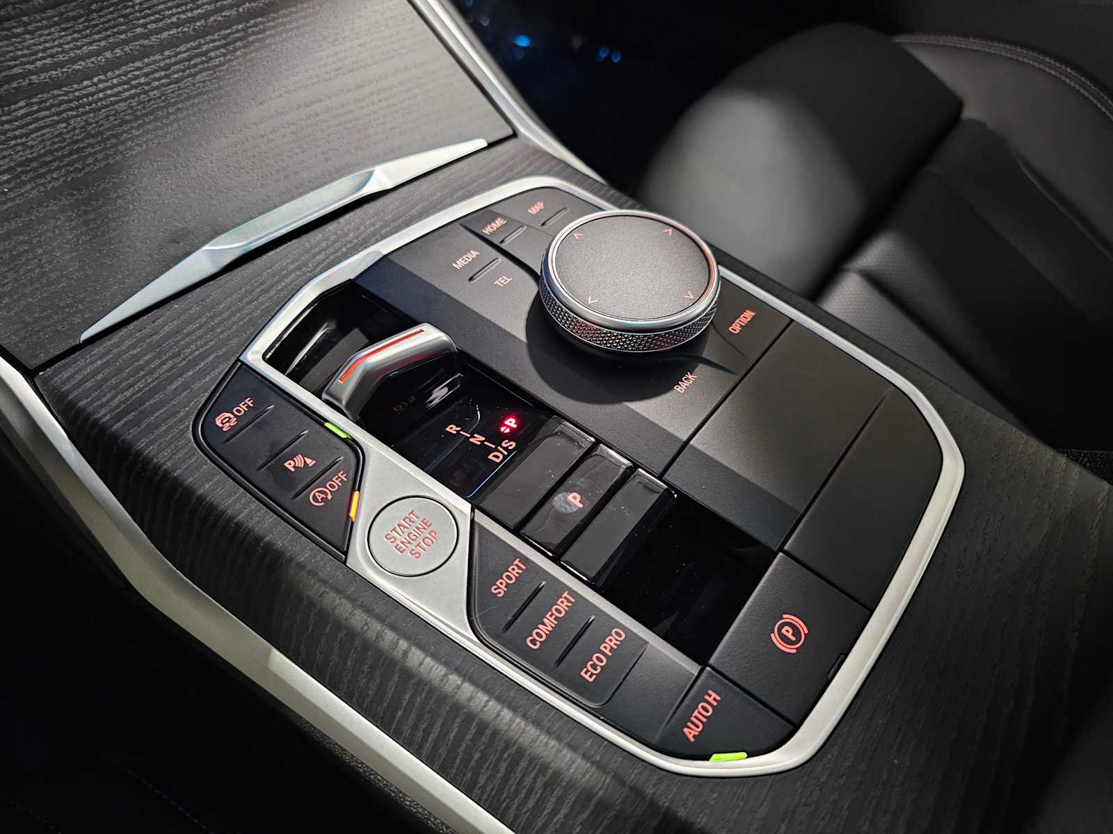 Thumbnail: 2025 BMW 3 Series - 21