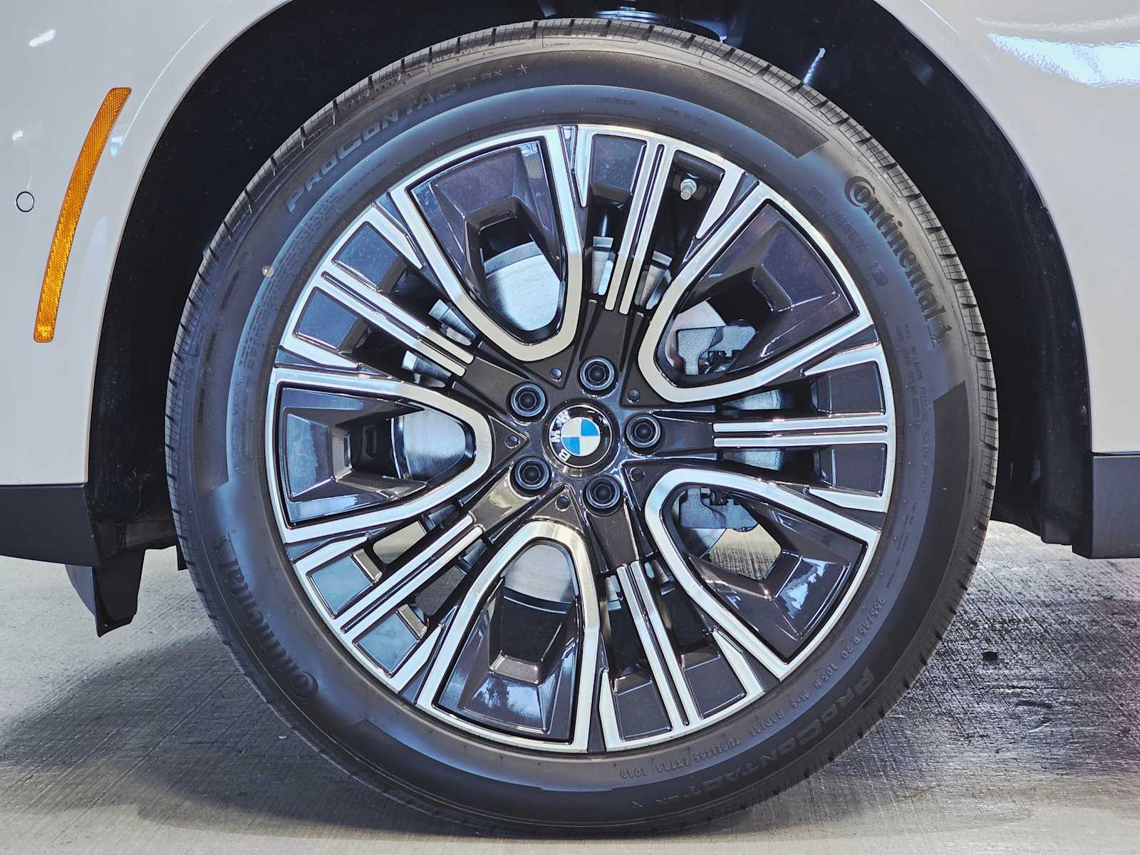 Thumbnail: 2025 BMW X3 - 8