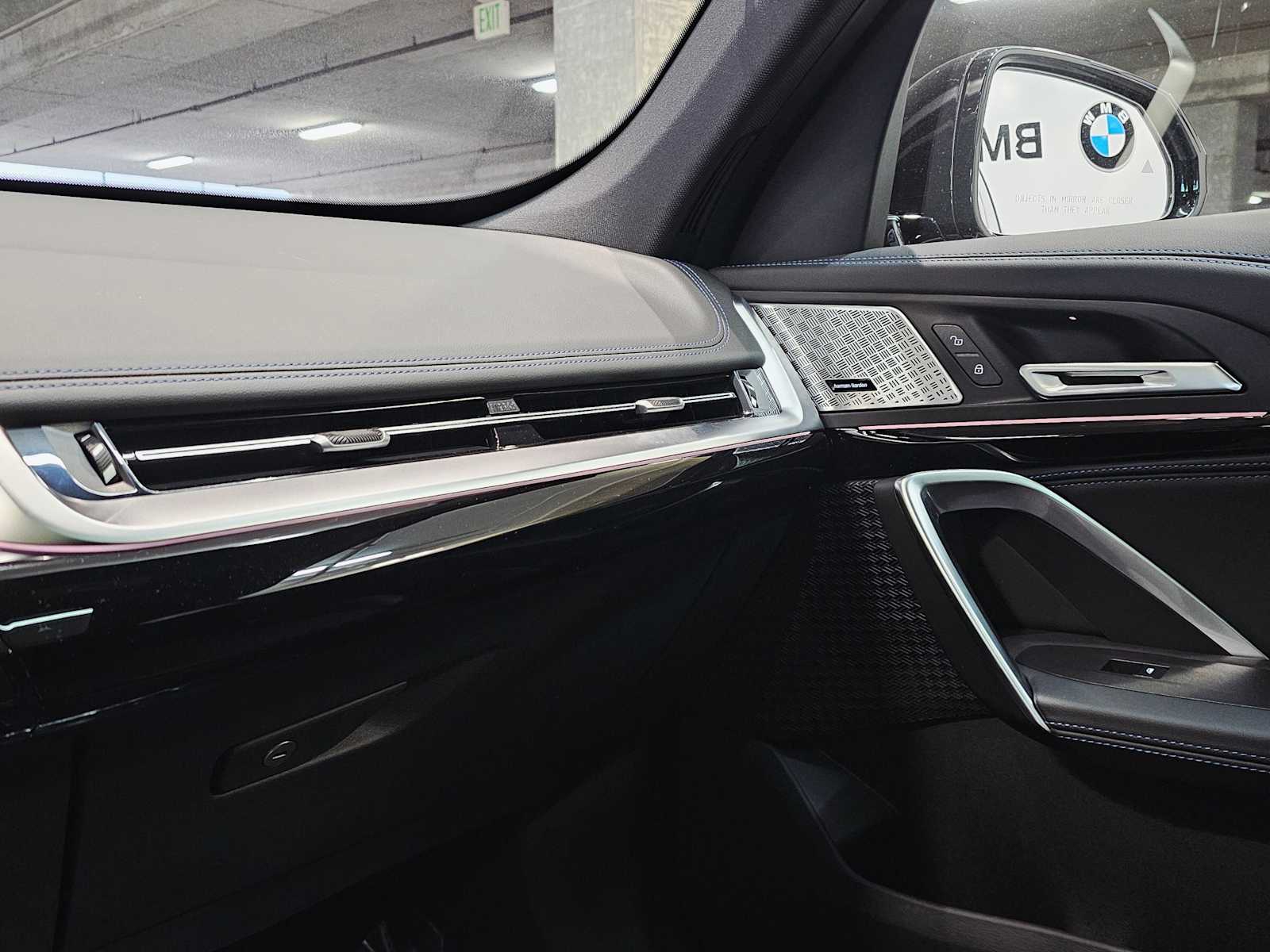 Thumbnail: 2025 BMW X1 - 20