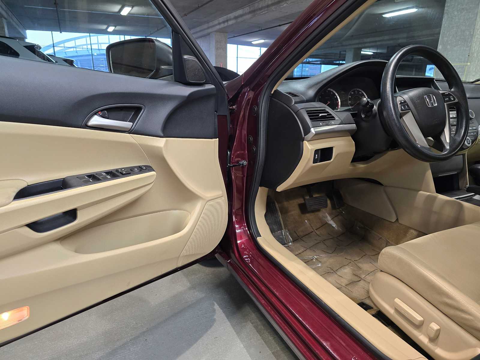 Thumbnail: 2011 Honda Accord - 22