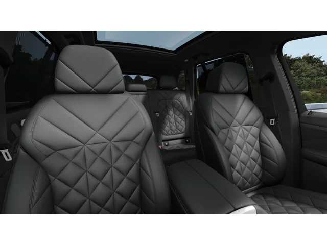 Thumbnail: 2026 BMW X5 - 11
