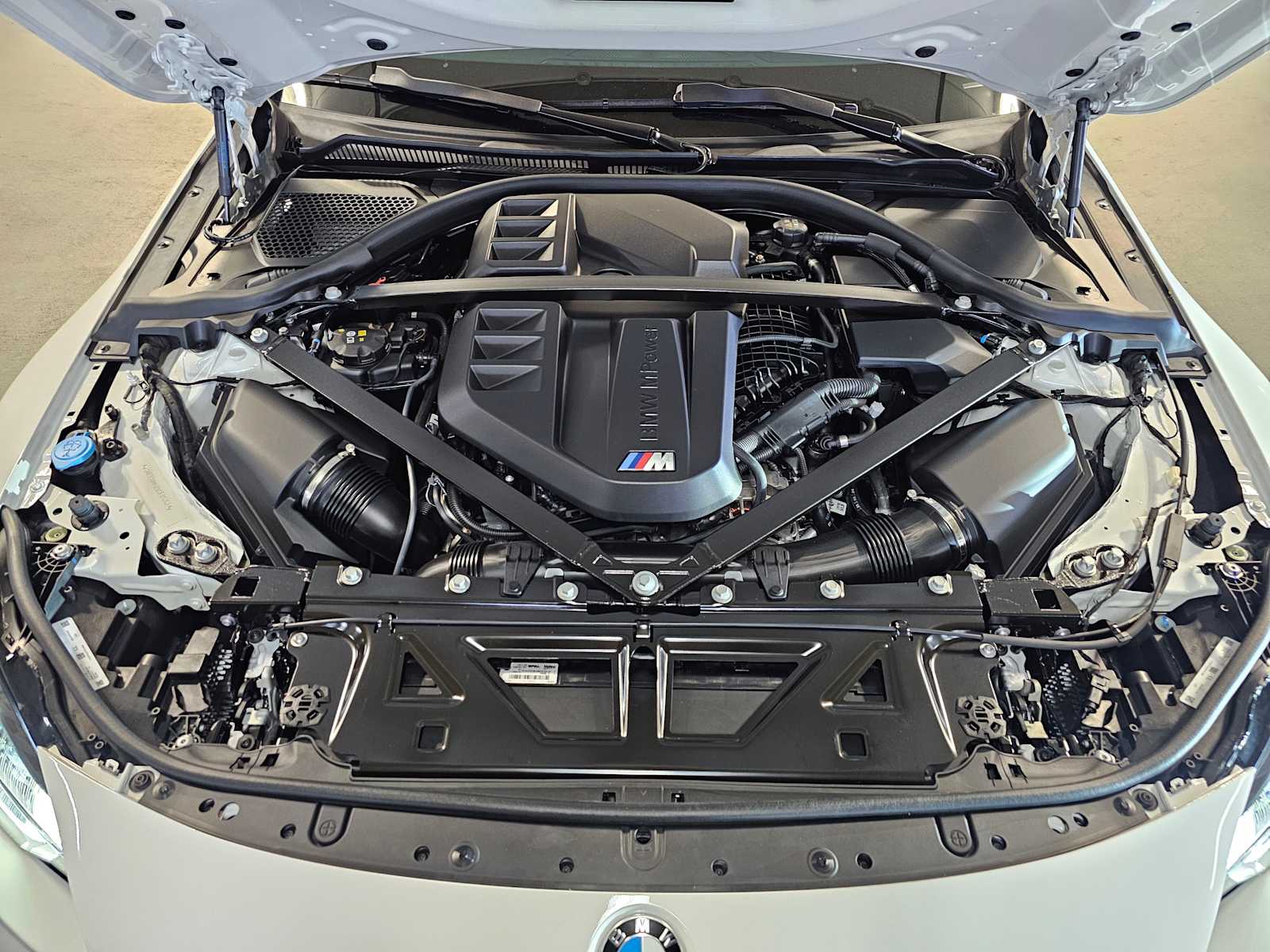 Thumbnail: 2024 BMW M2 - 9