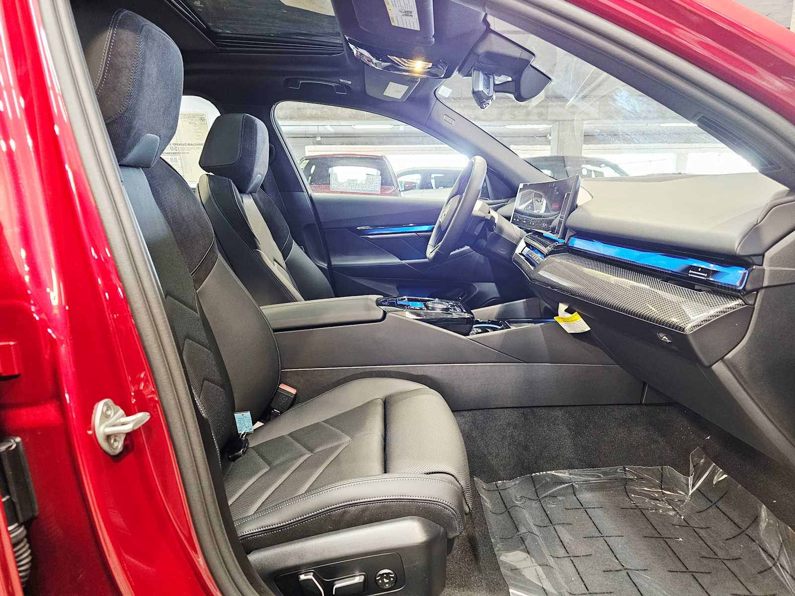 Thumbnail: 2025 BMW i5 - 26