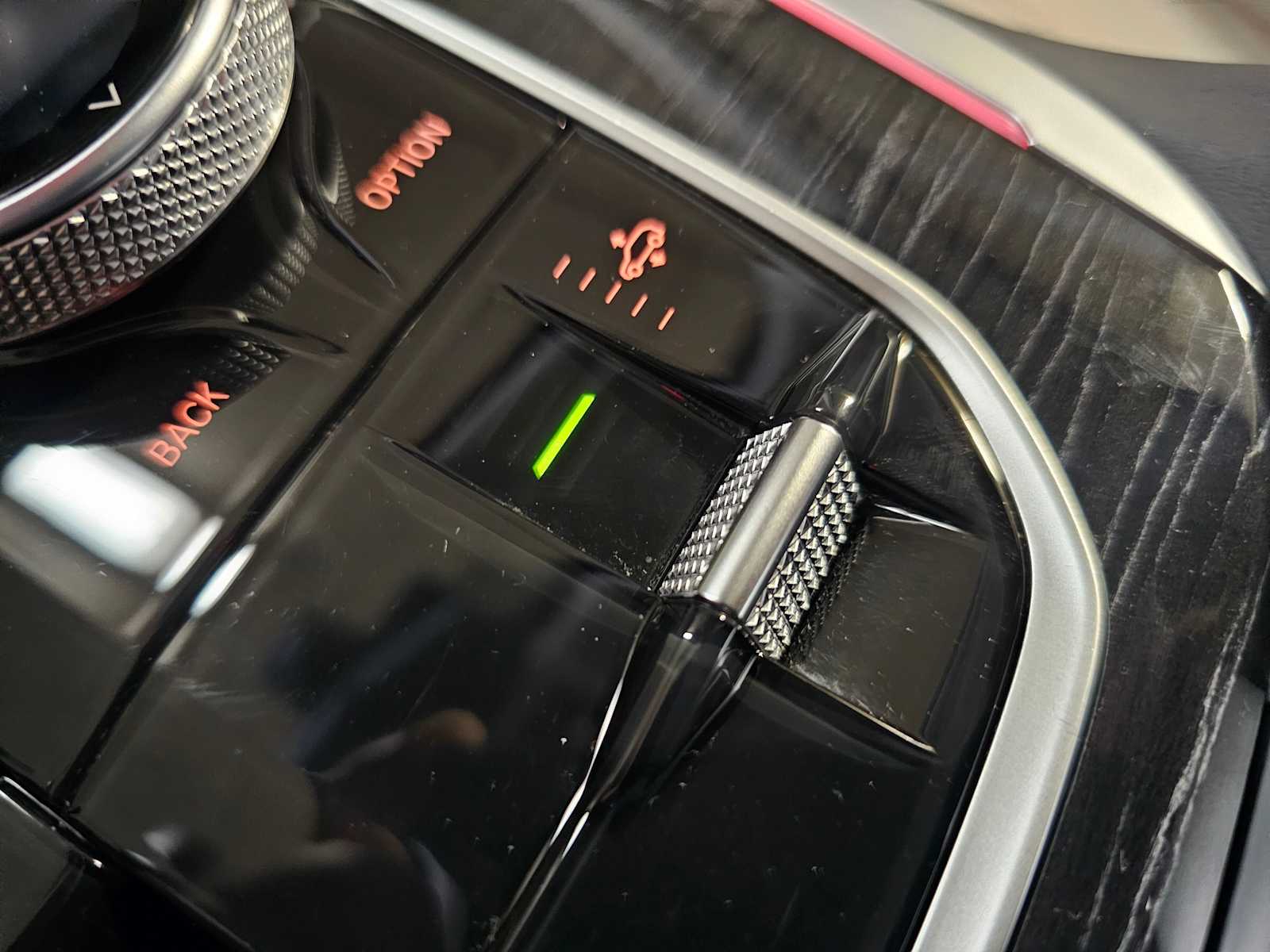 Thumbnail: 2023 BMW X7 - 24