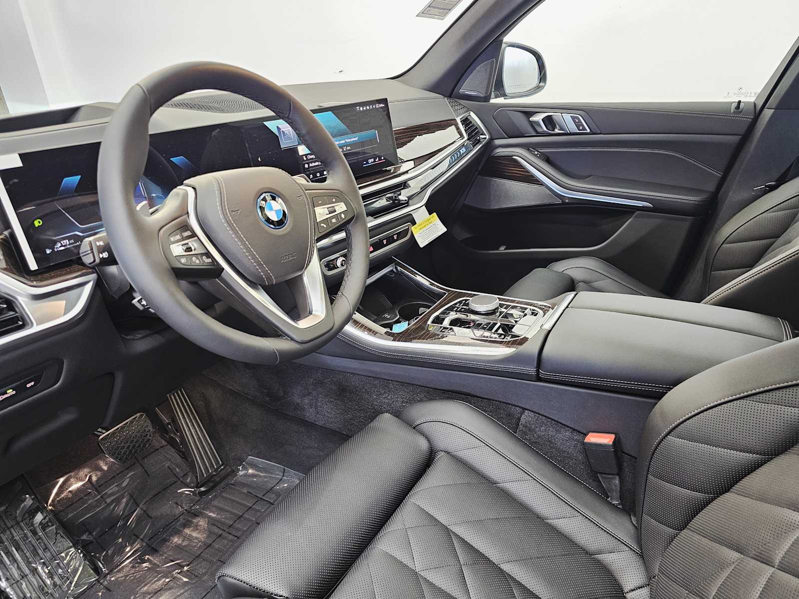 Thumbnail: 2026 BMW X5 - 2