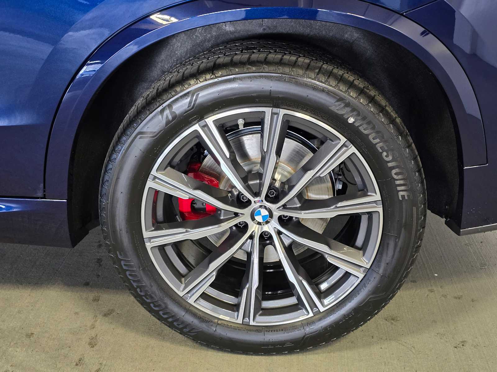 Thumbnail: 2026 BMW X5 - 8