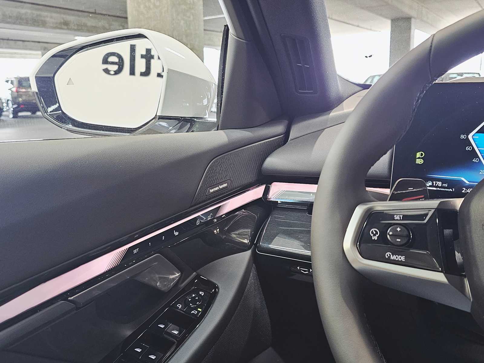 Thumbnail: 2026 BMW 5 Series - 22