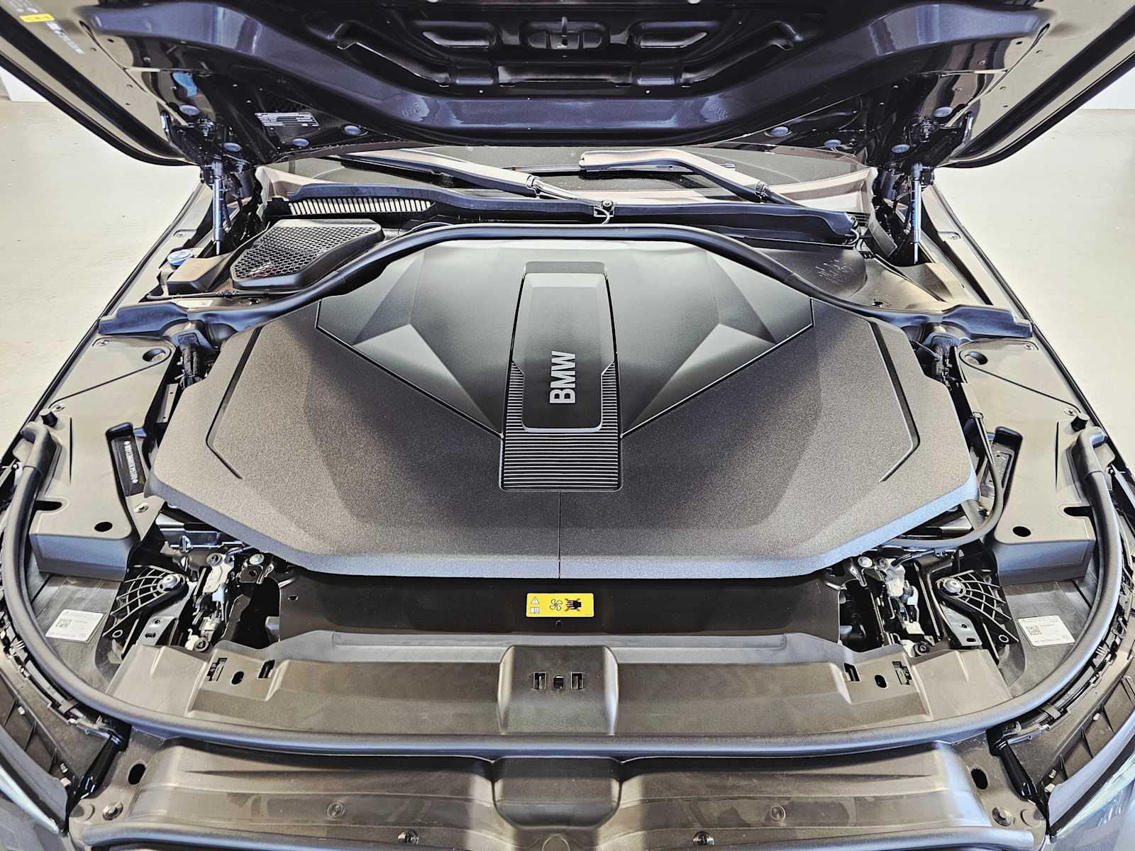 Thumbnail: 2026 BMW i5 - 9