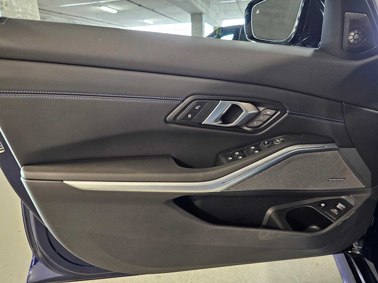 Thumbnail: 2024 BMW 3 Series - 30
