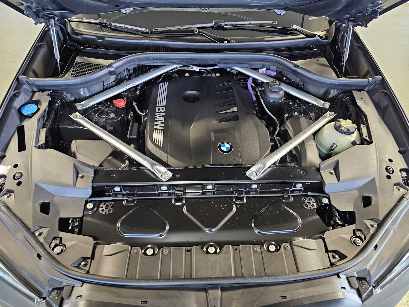Thumbnail: 2026 BMW X5 - 9