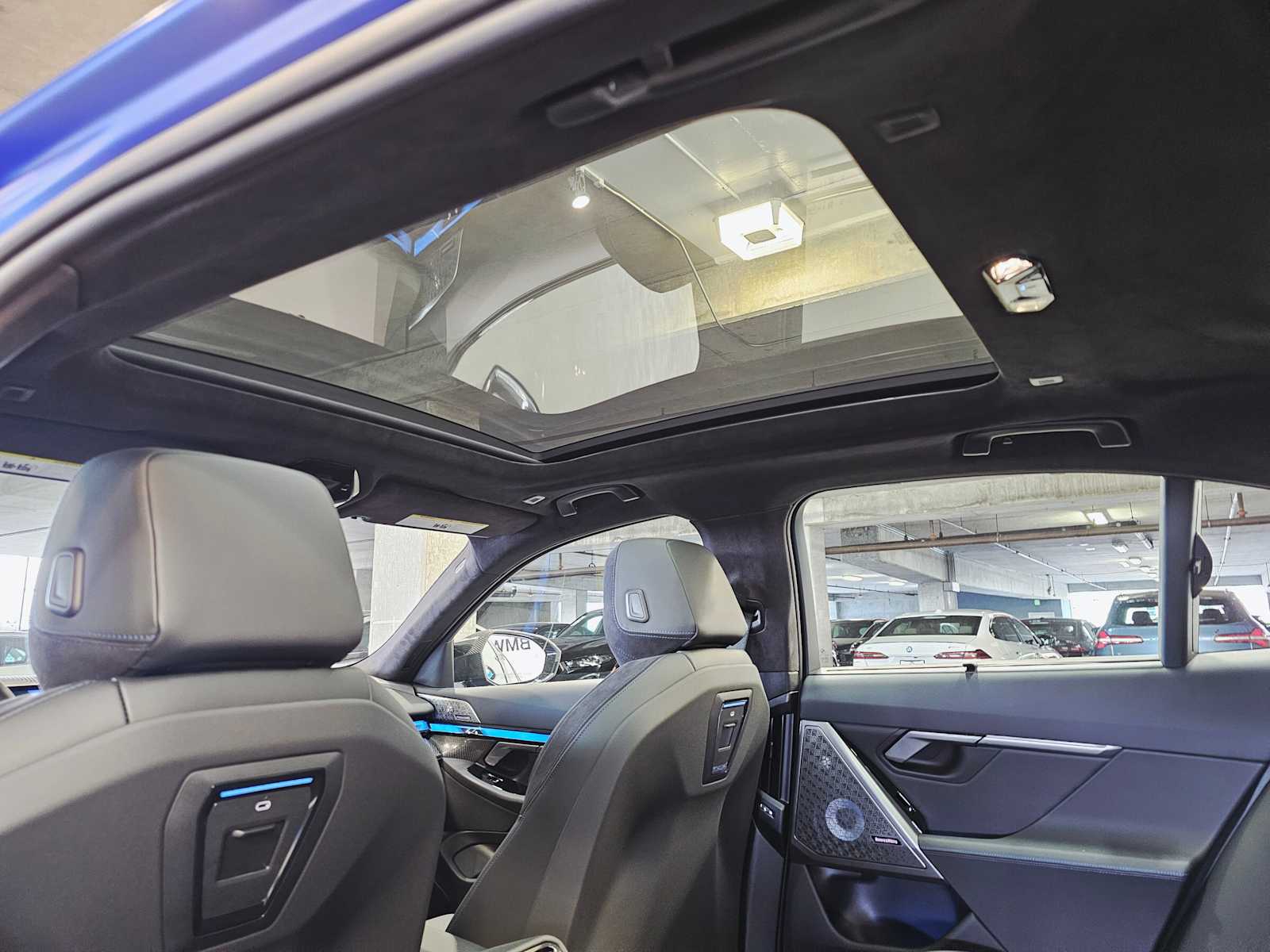 Thumbnail: 2025 BMW i5 - 26