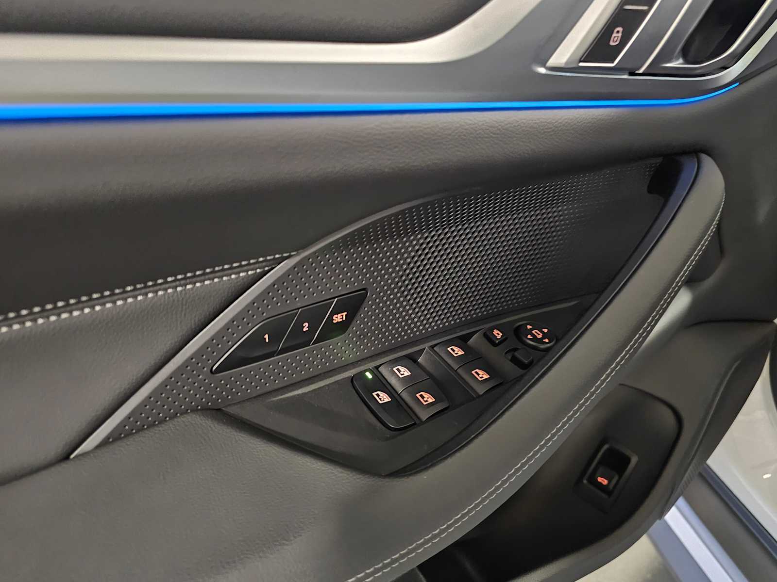 Thumbnail: 2025 BMW i4 - 29