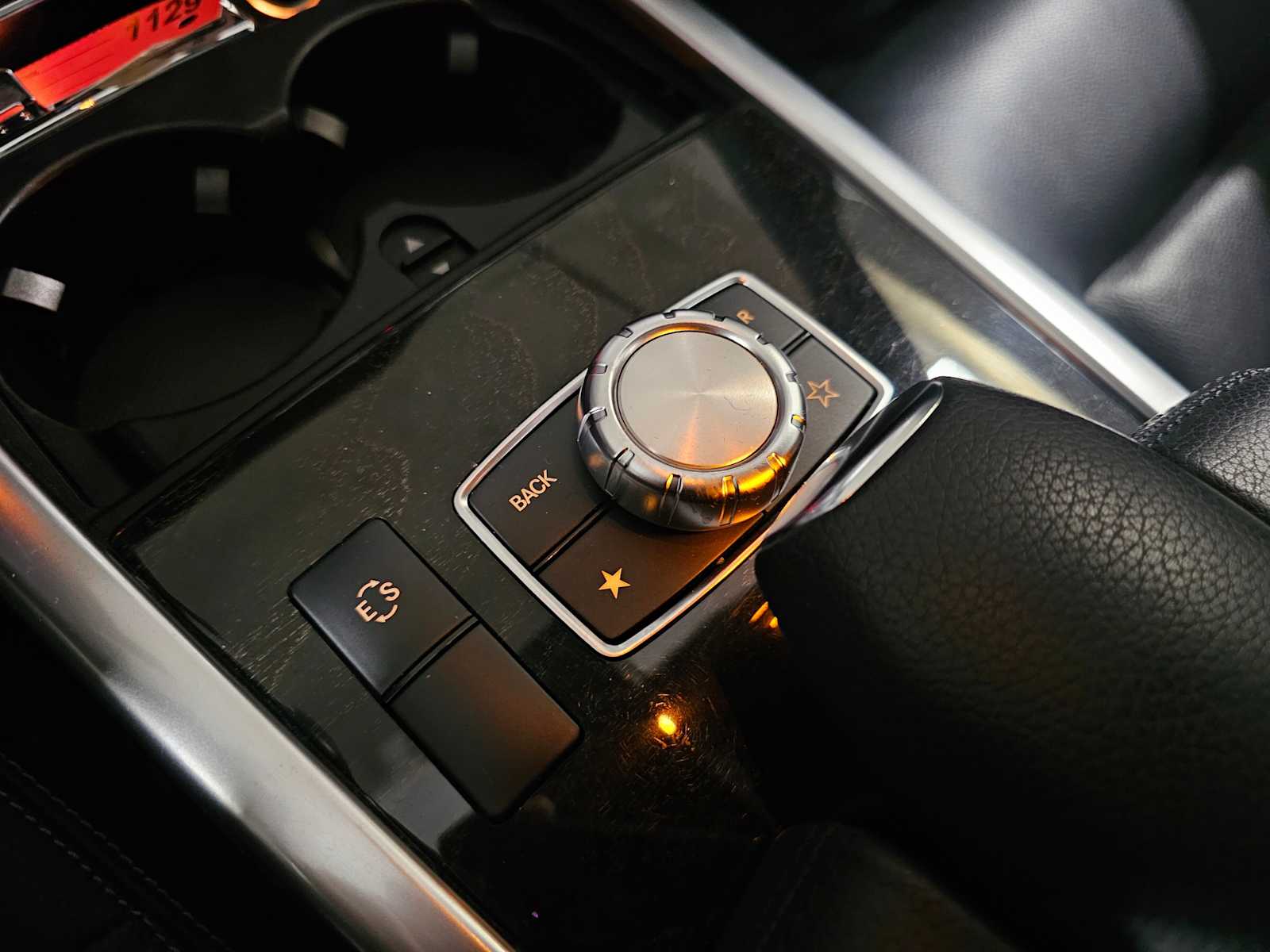 Thumbnail: 2014 Mercedes-Benz E-Class - 21