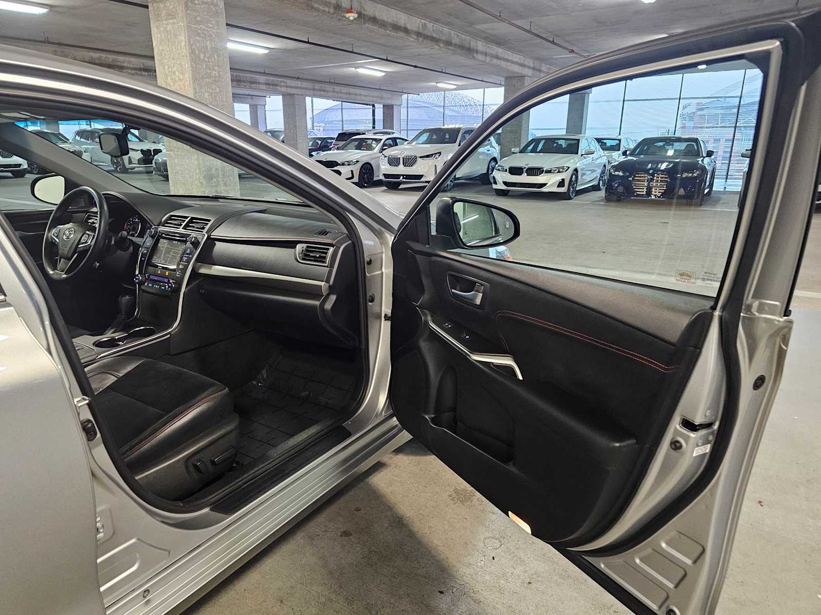 Thumbnail: 2016 Toyota Camry - 36