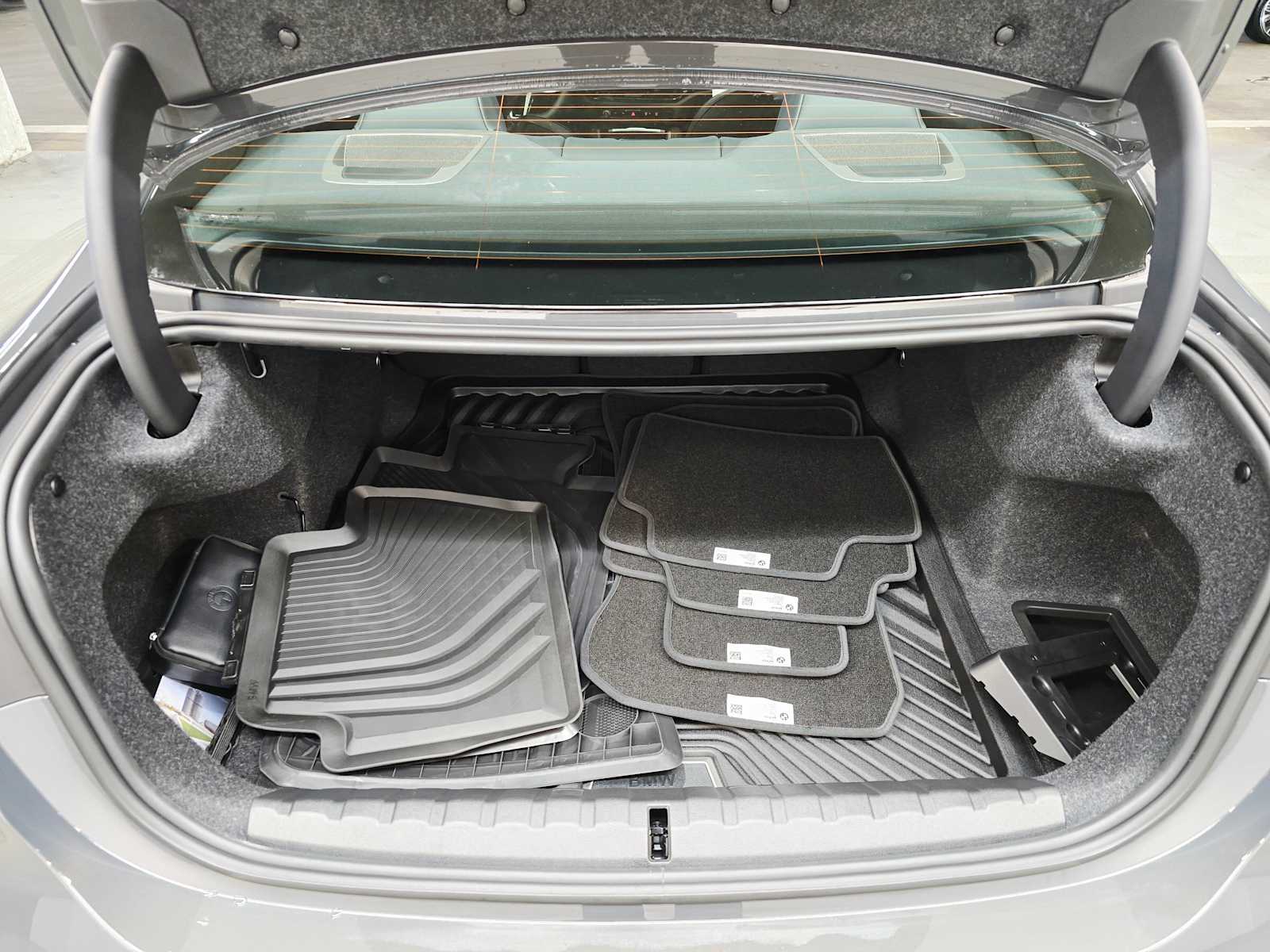 Thumbnail: 2026 BMW 4 Series - 28