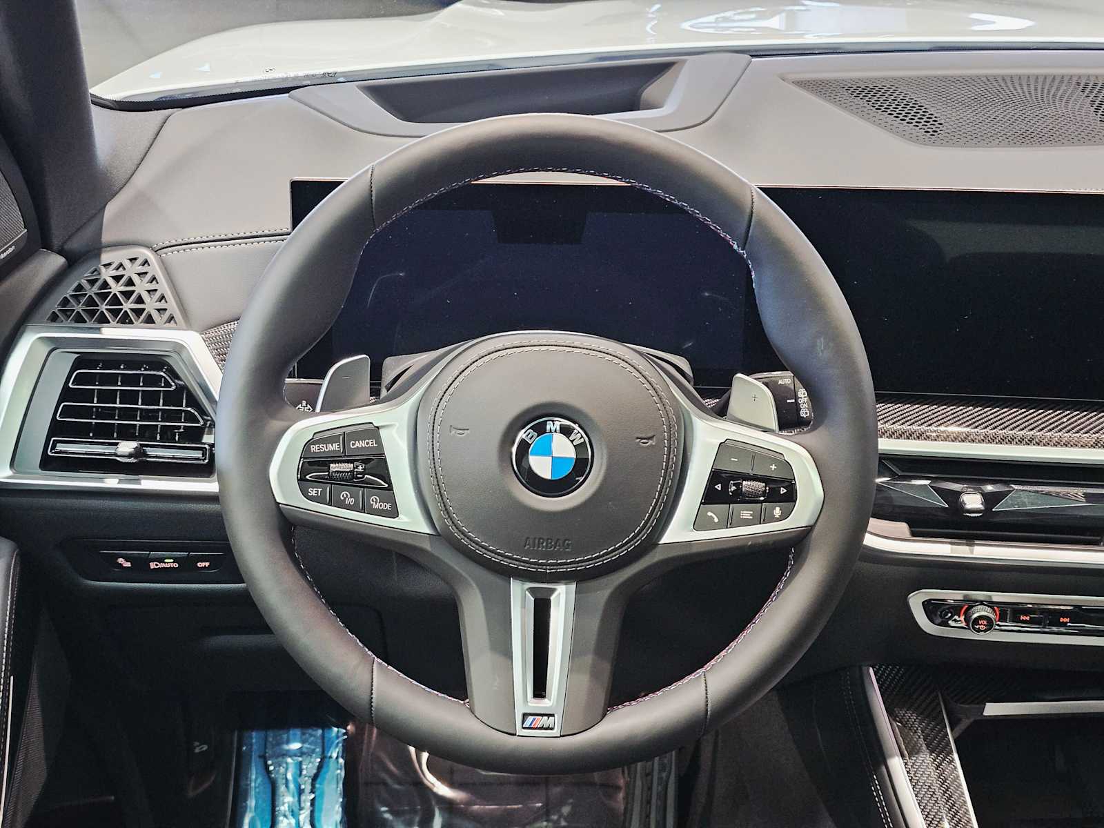 Thumbnail: 2026 BMW X5 - 11