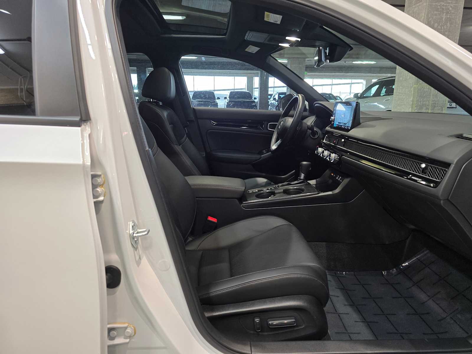 Thumbnail: 2024 Honda Civic - 33