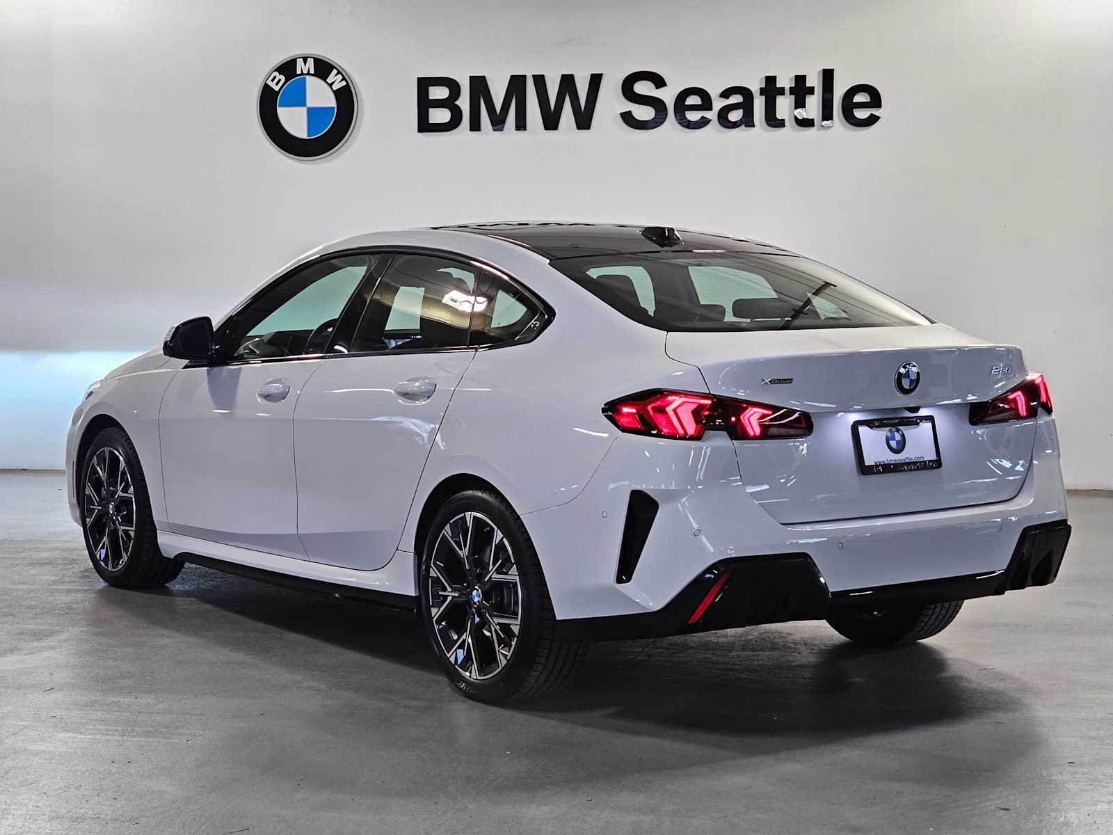 Thumbnail: 2025 BMW 2 Series - 2