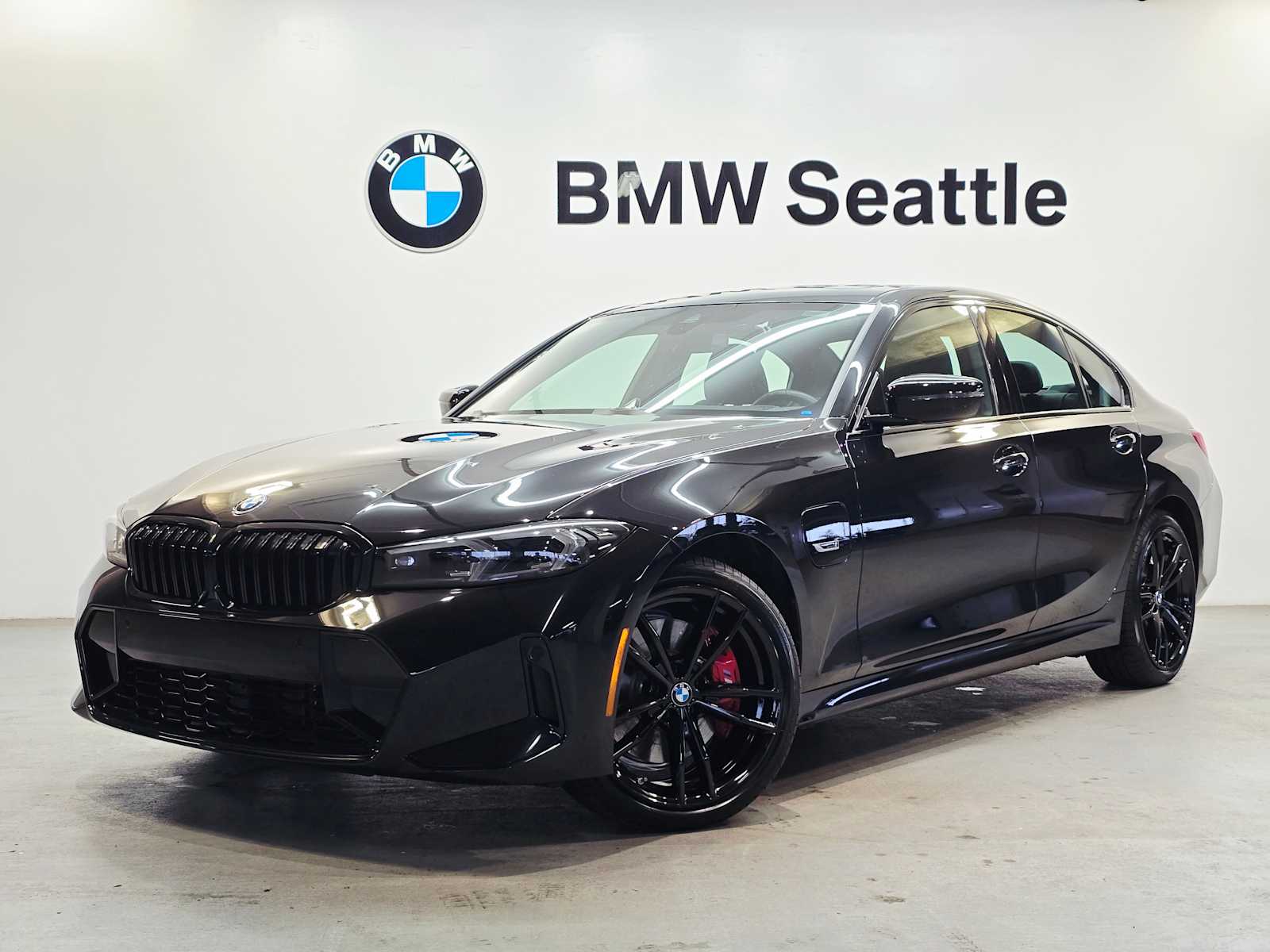 Thumbnail: 2023 BMW 3 Series - 1