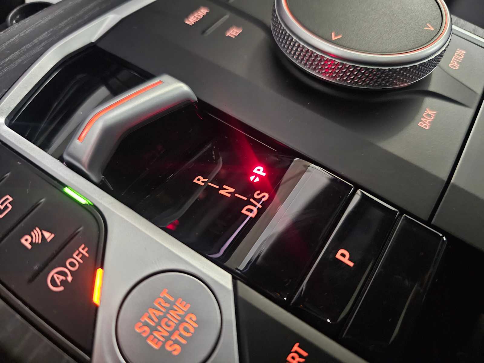 Thumbnail: 2025 BMW 3 Series - 23