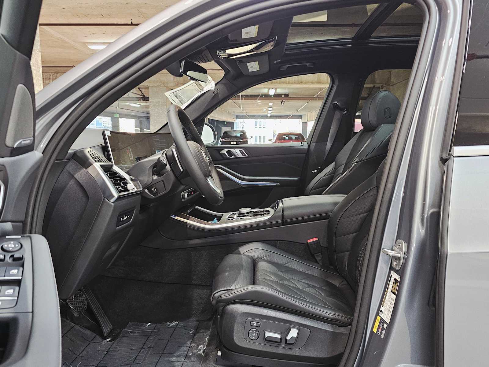 Thumbnail: 2026 BMW X5 - 23