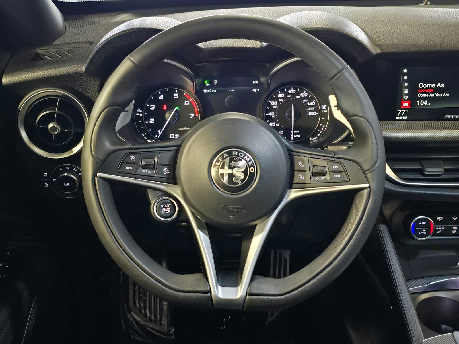 Thumbnail: 2018 Alfa Romeo Stelvio - 10