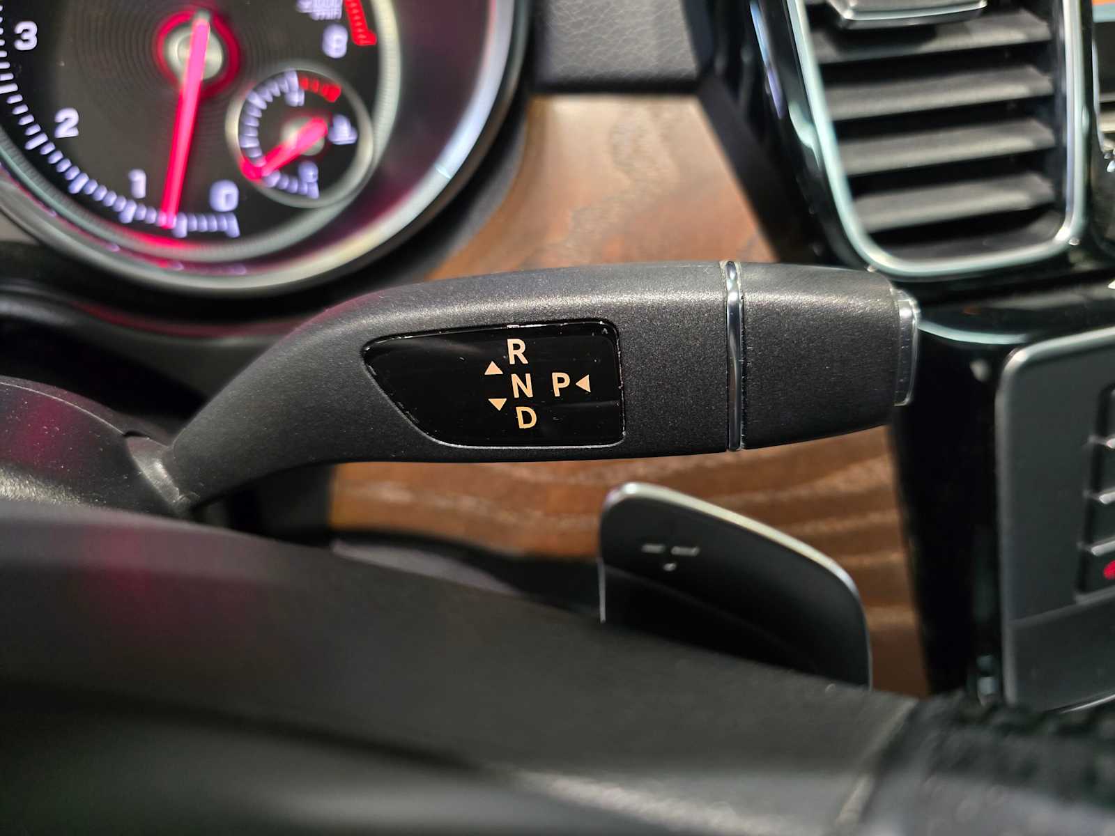 Thumbnail: 2017 Mercedes-Benz GLS - 23