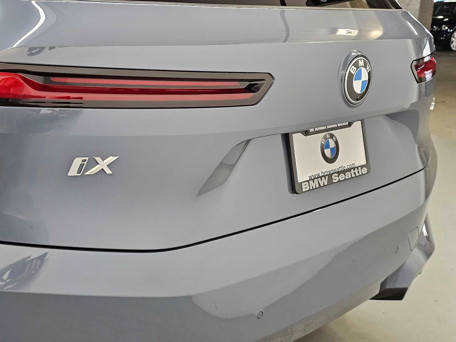 Thumbnail: 2026 BMW iX - 7