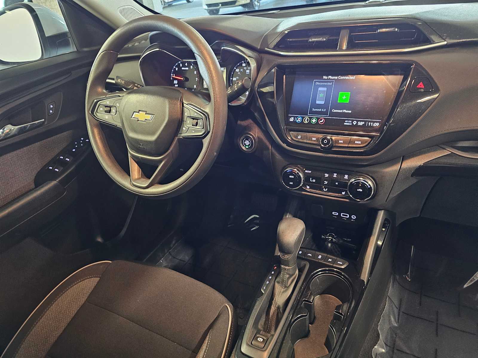 Thumbnail: 2022 Chevrolet TrailBlazer - 35