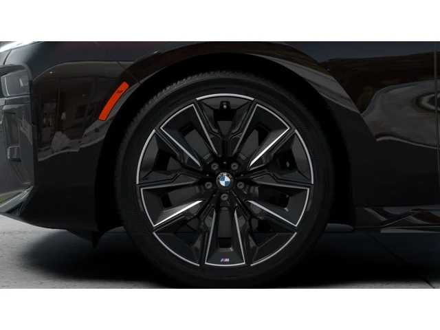 Thumbnail: 2026 BMW 7 Series - 7