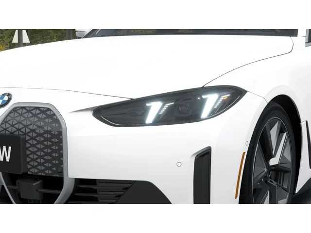 Thumbnail: 2026 BMW i4 - 6