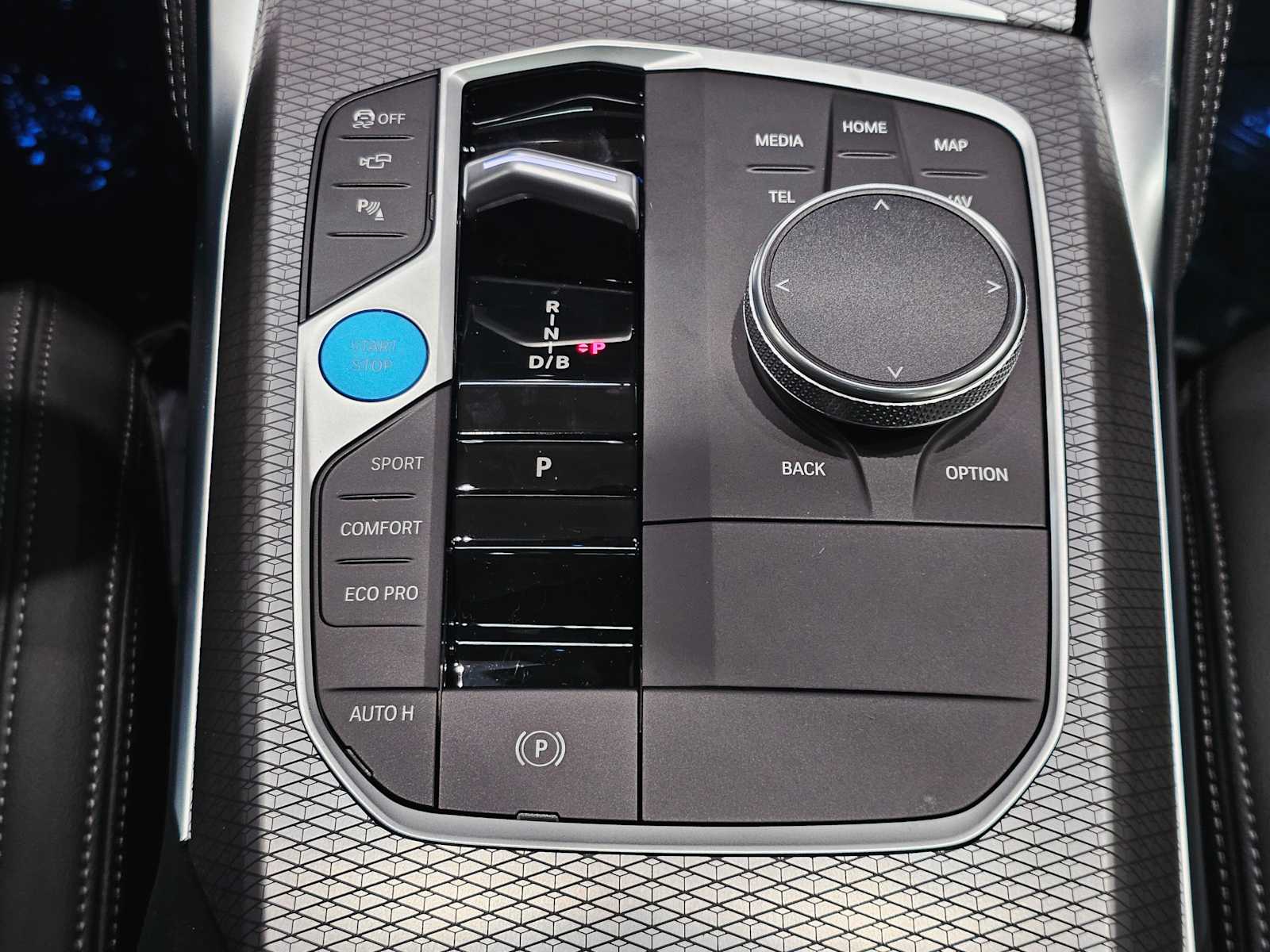 Thumbnail: 2025 BMW i4 - 18