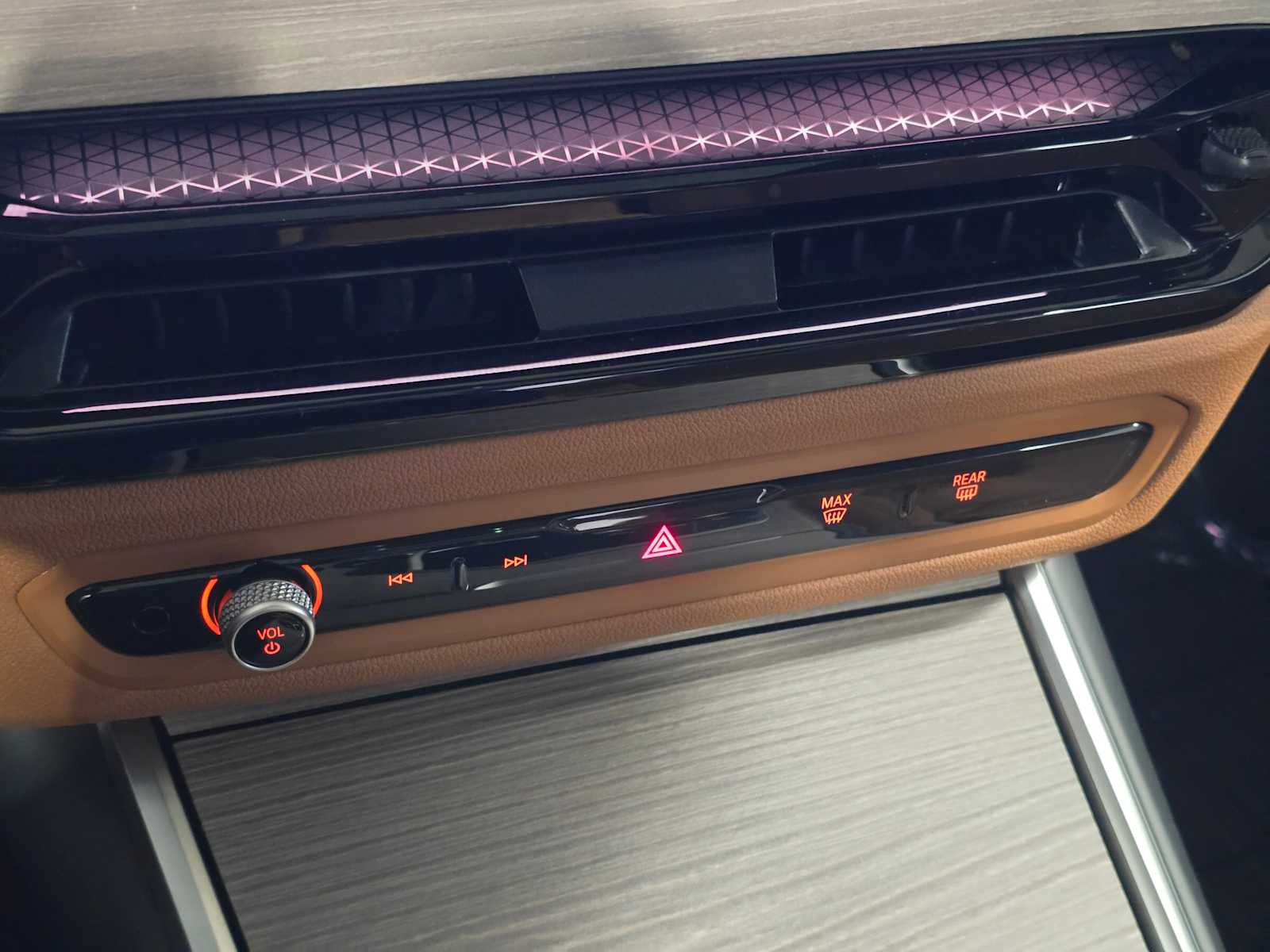 Thumbnail: 2025 BMW 3 Series - 18