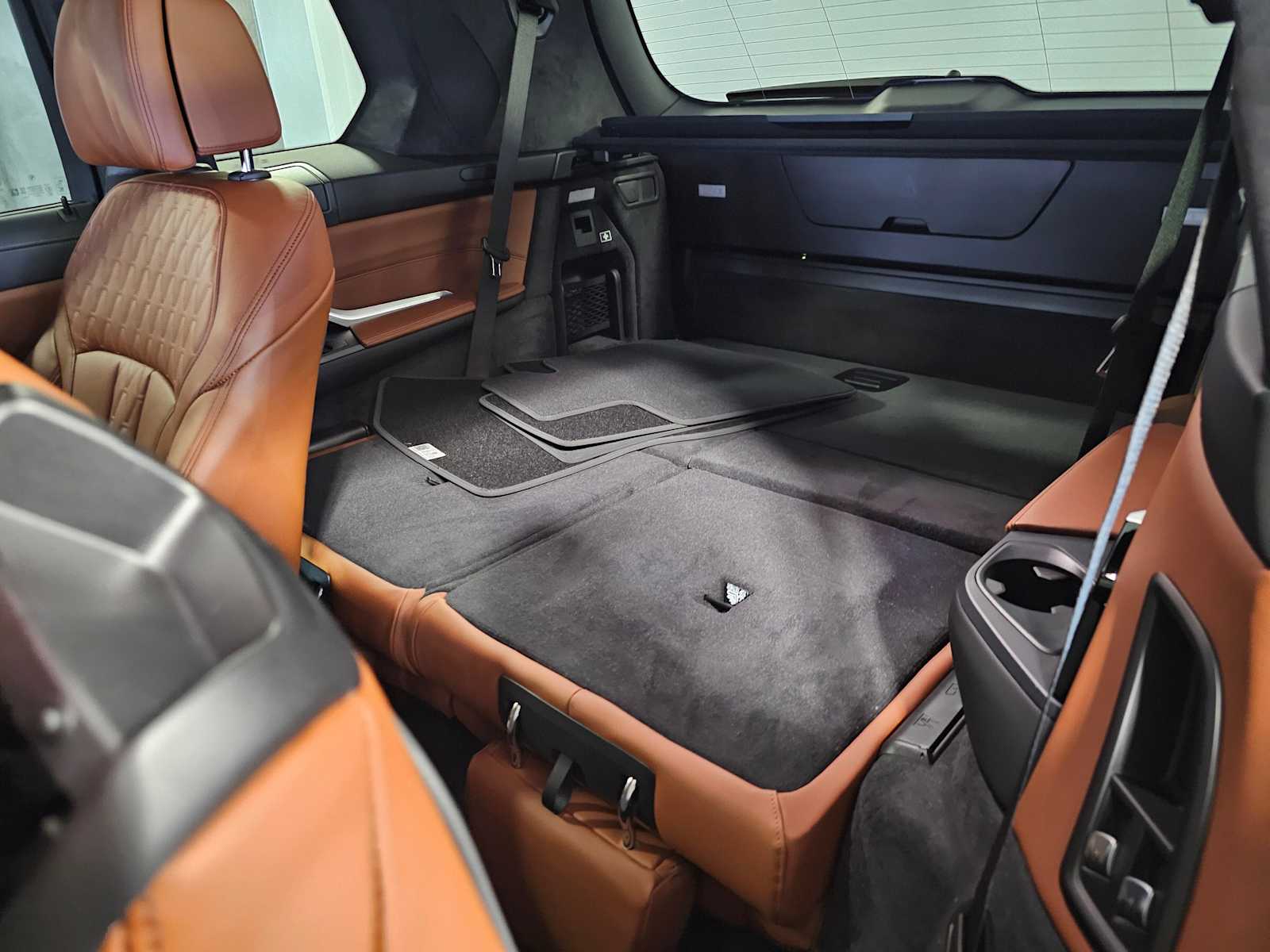 Thumbnail: 2026 BMW X7 - 38