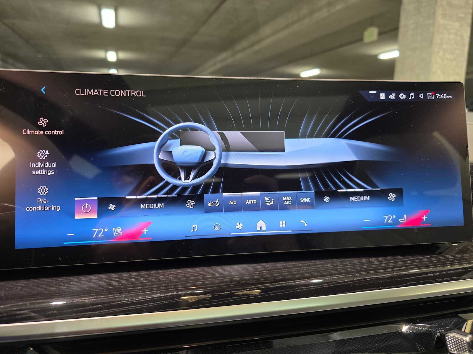 Thumbnail: 2026 BMW X7 - 16